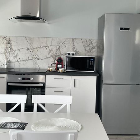 Noah Apartment Self Check-In אוטופן מראה חיצוני תמונה