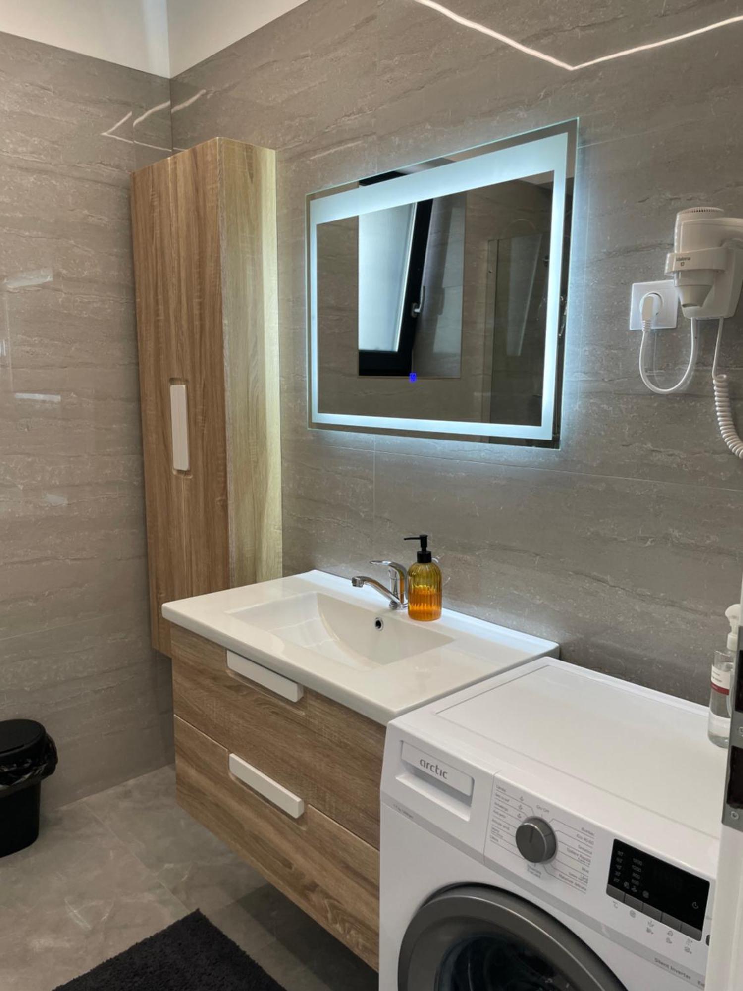 Noah Apartment Self Check-In אוטופן מראה חיצוני תמונה